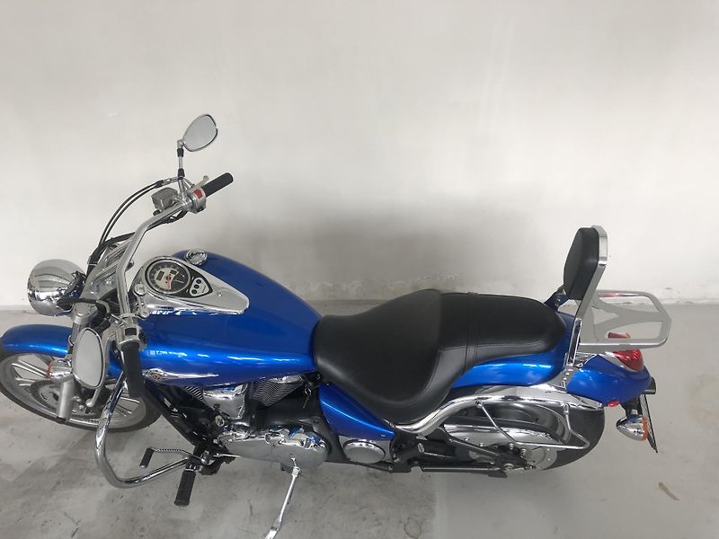Kawasaki VN 900 Custom - fotka 7 z 19