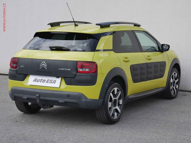 Citroën C4 Cactus (2015) 1.2PT, ČR, servis.kniha - fotka 4 z 19