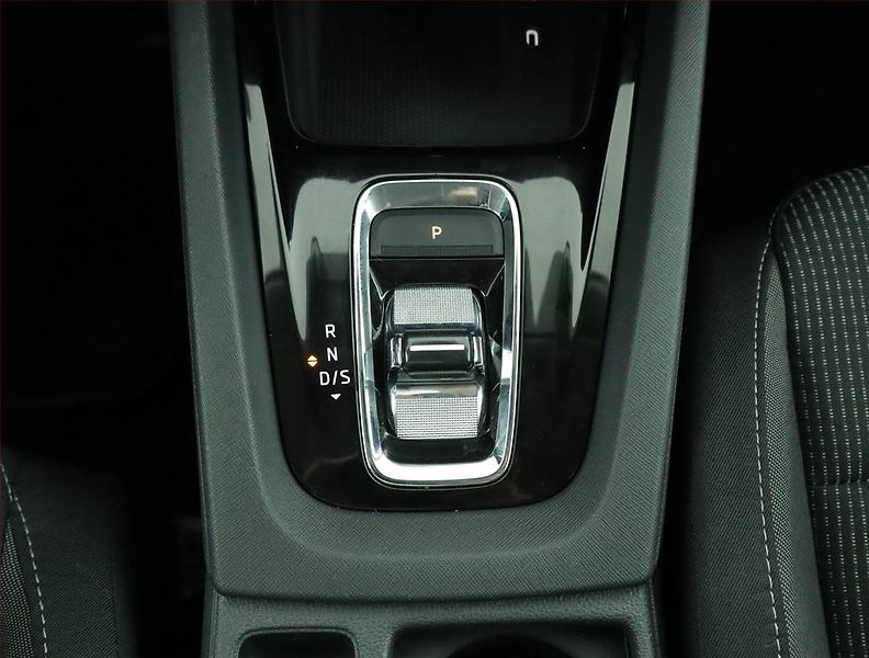 Škoda Octavia (2023) 2.0 TDI, Automat, Serv.kniha - fotka 13 z 16