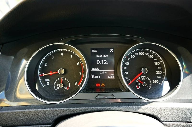 Volkswagen Golf Variant (2018) MATCH 1,0 TSI 81 kW - fotka 32 z 37