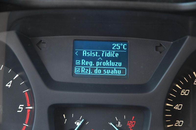 Ford Transit (2018) L3H2 2.0 TDCi / KLIMA / NAVI - fotka 23 z 34