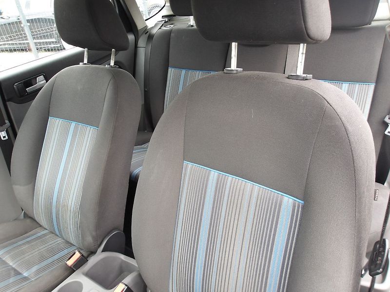Ford Focus 2,0TDCi 100kW - fotka 26 z 37