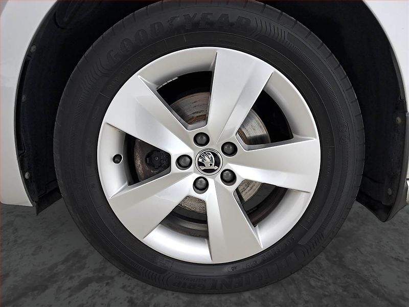 Škoda Scala (2022) Style 1.5 TSI, ČR,1.maj - fotka 14 z 18