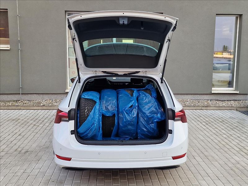 Škoda Octavia 2.0 TDI 110kW Combi,ČR,1.Maj. - fotka 40 z 50