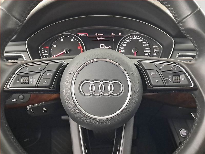 Audi A4 (2019) 40 TDI - fotka 17 z 24