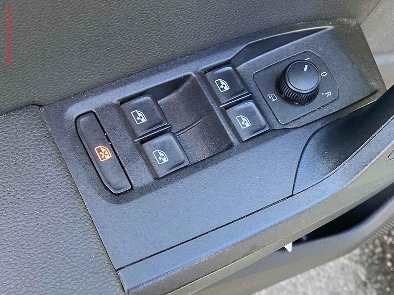 Seat Arona (2018) 1.0 TSi, Xcellence, DSG - fotka 11 z 19