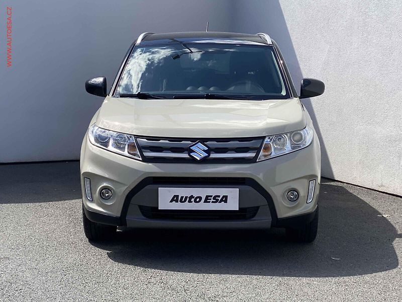 Suzuki Vitara (2017) 1.6 VVT, Comfort, AT, +kola - fotka 2 z 18