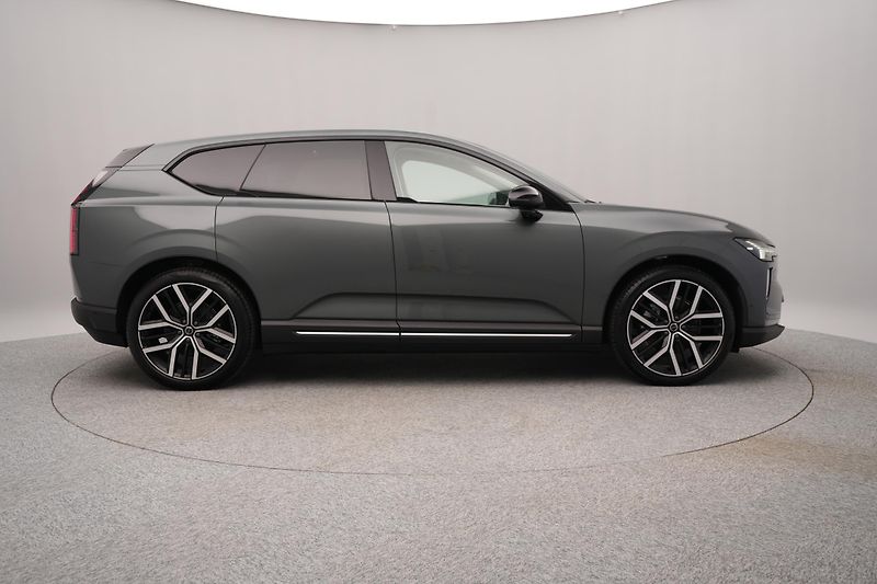 Volvo EX60 (2026) P10 AWD ELECTRIC ULTRA TWIN - fotka 13 z 26
