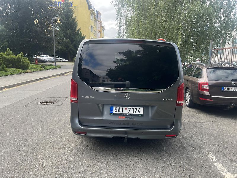 Mercedes-Benz Třídy V (2022)  V 300d Avantgard L 4MATIC - fotka 5 z 16