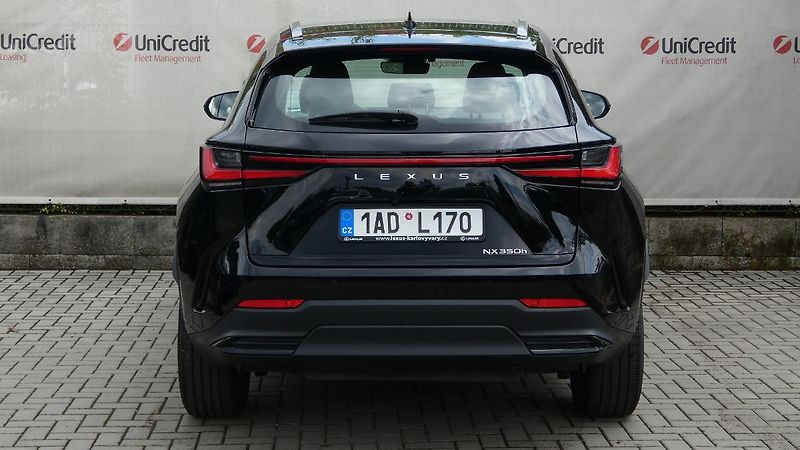 Lexus NX 350h 2.5 E-CVT Comfort Top - fotka 4 z 23