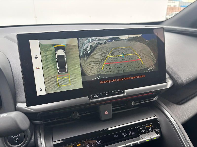 Toyota C-HR 2,0 HEV e-CVT GR Sport - fotka 20 z 30