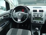 Volkswagen Touran (2007) 1.9 TDI, 7 míst, po STK, Tažné - náhled 7