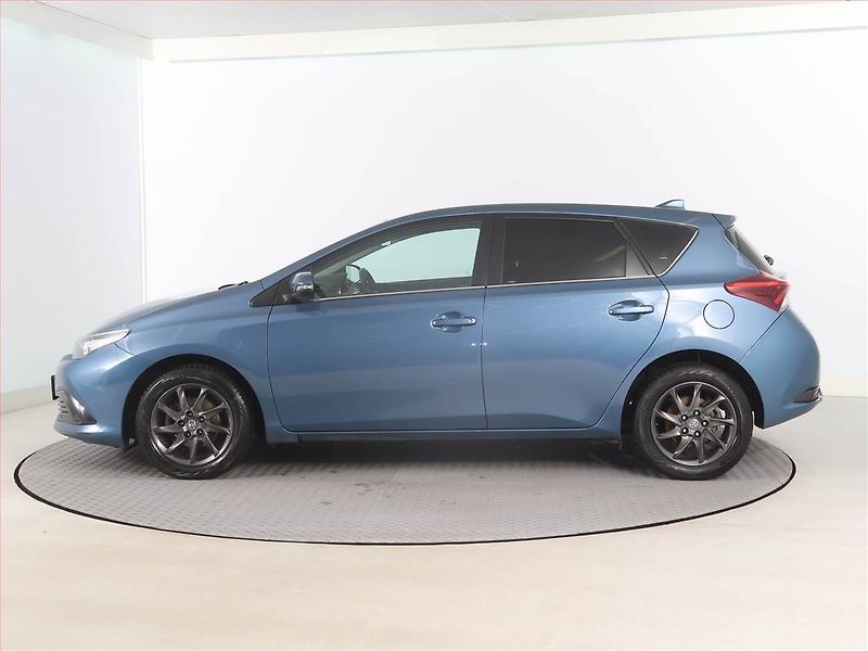 Toyota Auris (2017) 1.2 Ti, Park. senzory - fotka 3 z 14