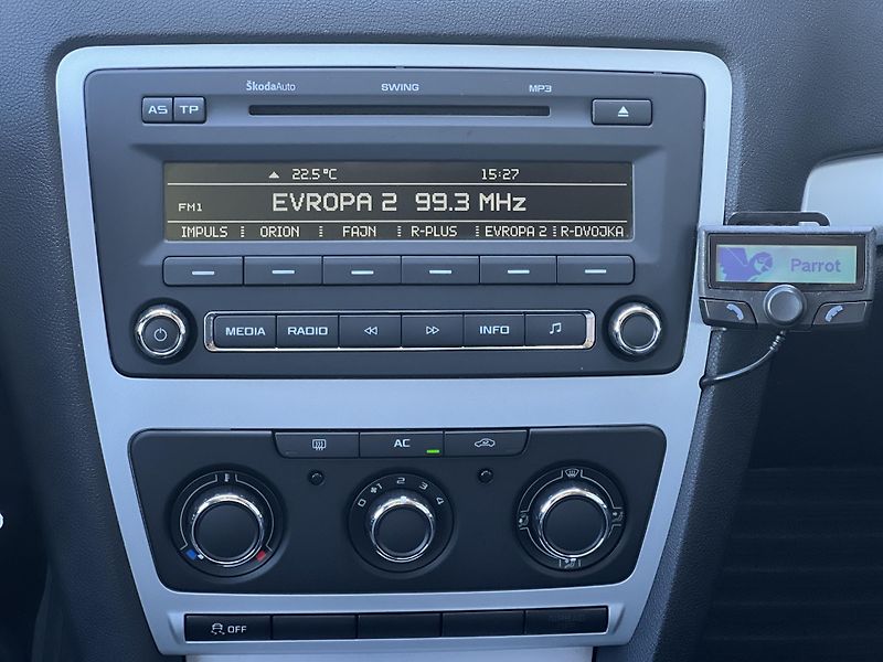 Škoda Octavia 1.6TDi 77kw TEMPOMAT ALU ČR  - fotka 18 z 35