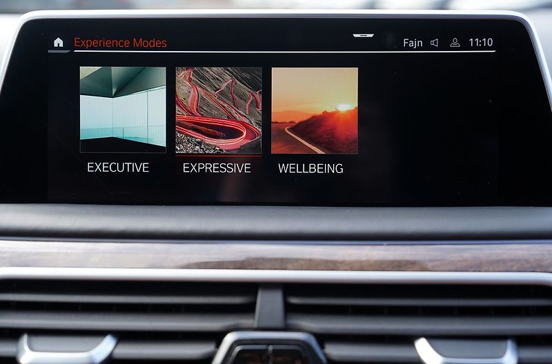 BMW Ostatní M760Li xDrive/6.6i/V12/590PS - fotka 39 z 47