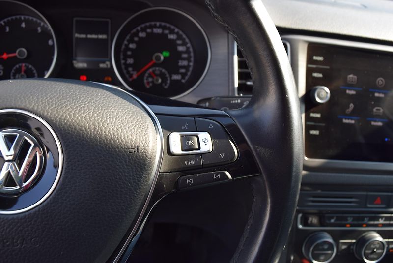 Volkswagen Golf Sportsvan (2020) 1.5TSI EVO 110kw DSG LED TAŽNÉ - fotka 33 z 48
