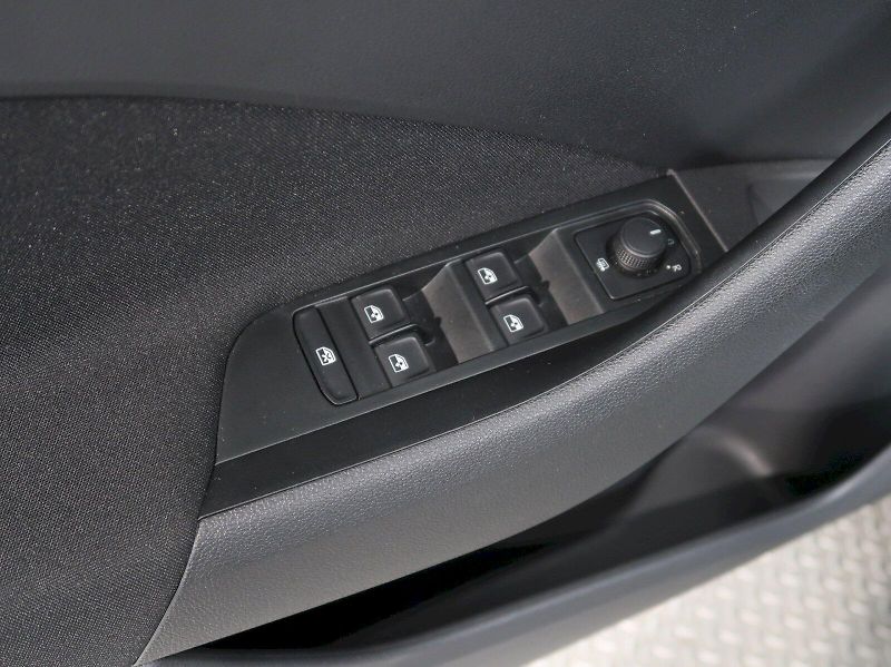 Škoda Scala (2025) SELECTION 1.0TSI 85KW - fotka 35 z 38