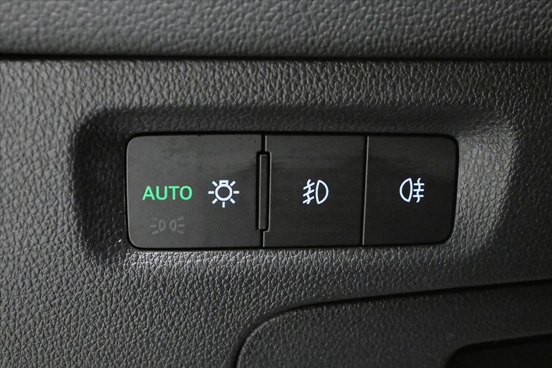 Škoda Octavia 2,0 TDI 110 kW DSG TAŽNÉ Záruk - fotka 27 z 32