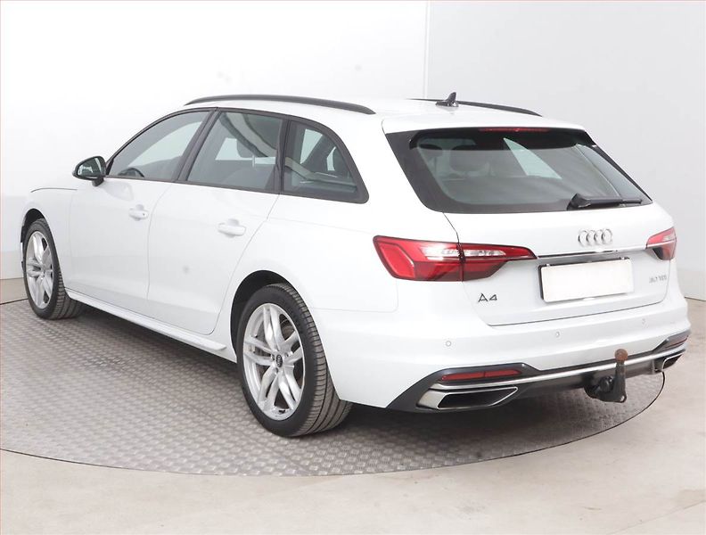 Audi A4 (2024) 2.0 TDI - fotka 4 z 16