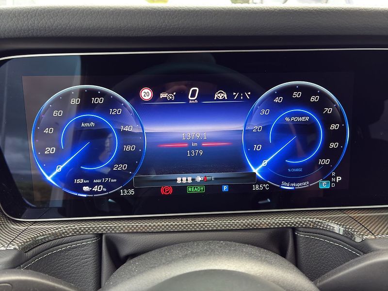 Mercedes-Benz Třídy G G 580 s technologií EQ - fotka 17 z 31