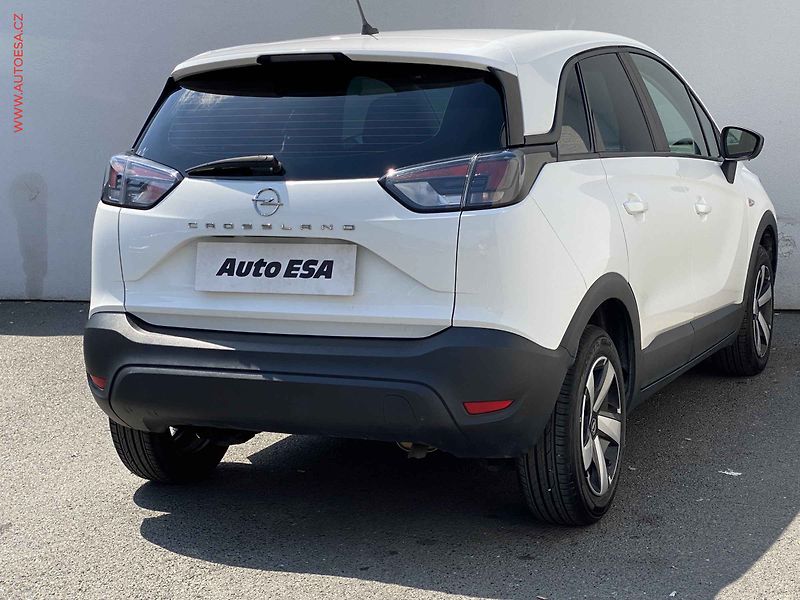 Opel Crossland (2023) 1.2 T, 1.maj,ČR, Elegance - fotka 4 z 18