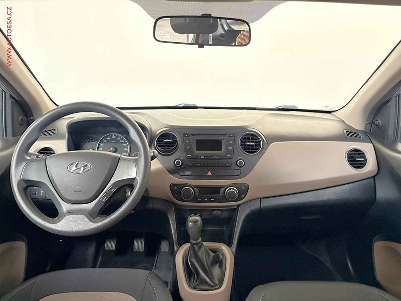Hyundai i10 (2015) 1.0 i, Classic, +kola - fotka 8 z 12