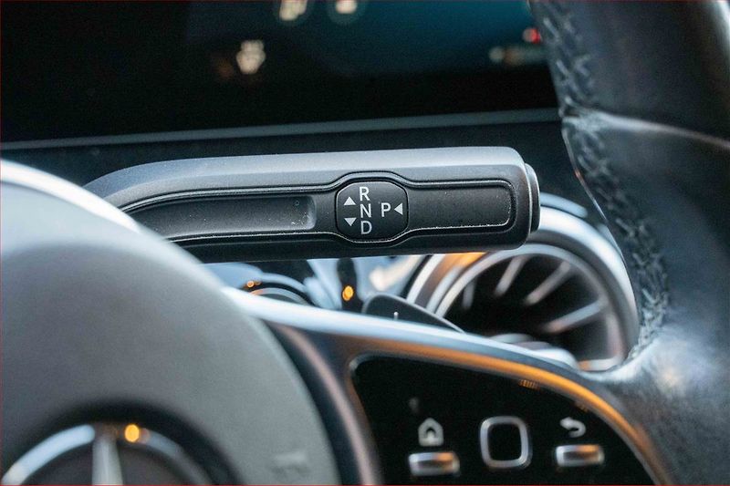 Mercedes-Benz GLA (2020) 200 d 4MATIC - fotka 13 z 22
