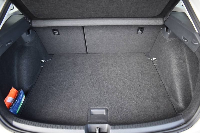 Volkswagen Taigo (2023) 1.0TSI 70kW, Manuál - fotka 14 z 23