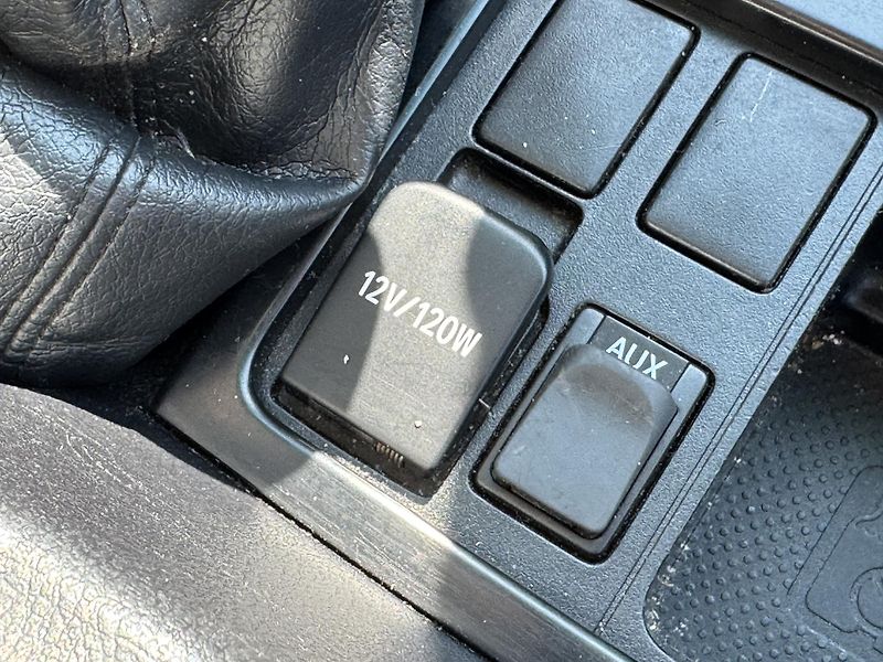 Toyota Land Cruiser 3.0 D-4D 127 kW AUT Tažné - fotka 23 z 36