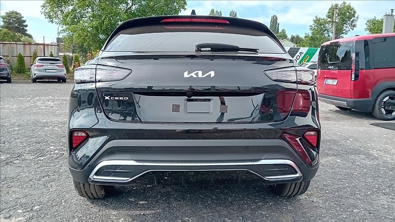 Kia XCeed 1,6 T-GDi 7DCT STEEL E. 132 - fotka 5 z 8