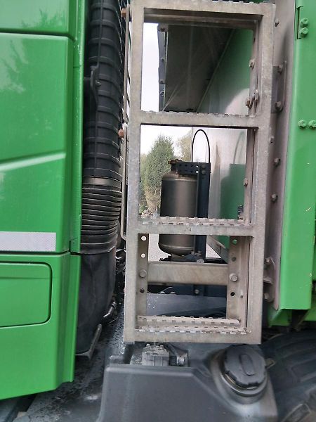 Volvo FH 460 8x4 THERMO MEILLER  - fotka 5 z 9