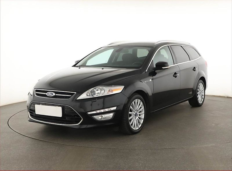 Ford Mondeo (2014) 2.0 TDCi, Navi, Xenony - fotka 2 z 14