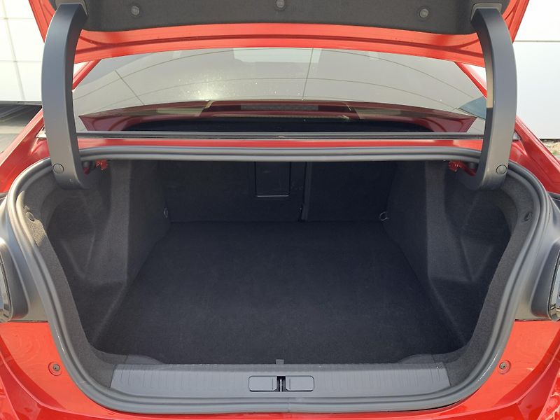 Citroën C4 X SHINE 1.2 PureTech - fotka 5 z 30