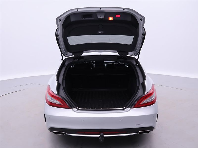 Mercedes-Benz CLS 3,0 350CDI 185kW AMG-Line 4M C - fotka 9 z 42