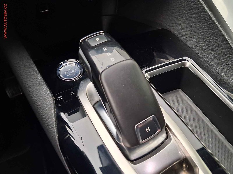 Peugeot 5008 (2019) 1.5 HDi 7míst, Allure, AT - fotka 14 z 17
