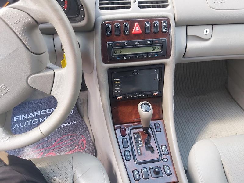 Mercedes-Benz CLK (1998)  320, 160 KW - fotka 38 z 41