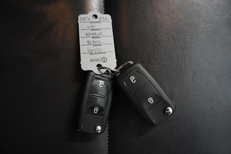 Volkswagen Amarok 2.0 TDi 4X4 AUTOMAT 5 MÍST - fotka 27 z 37