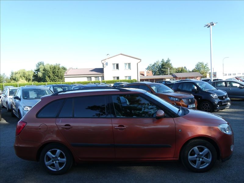 Škoda Fabia 1,4 TDi 59kW klima, závěs - fotka 8 z 39