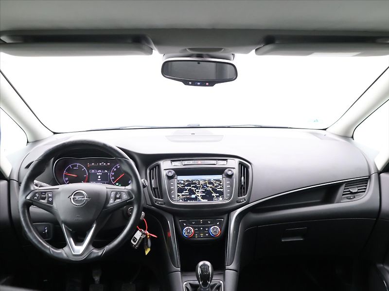 Opel Zafira 2,0 CDTI 125kW OPC-Line 7-Míst - fotka 23 z 31