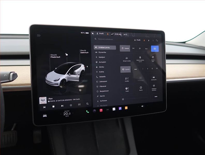 Tesla Model 3 (2023) Standard Range 60kWh, SoH 95% - fotka 19 z 33