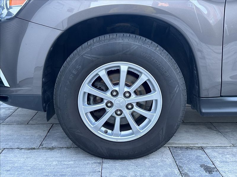 Mitsubishi ASX 1,6 117PS  Invite+ Audio - fotka 37 z 49