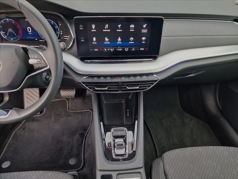 Škoda Octavia 2.0TDI DSG Style,ČR,1.Majitel - fotka 23 z 50