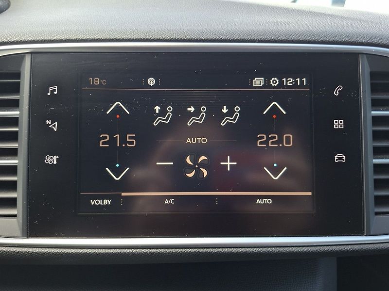 Peugeot 308 SW GT 1,6 THP 205k M6 - fotka 20 z 29