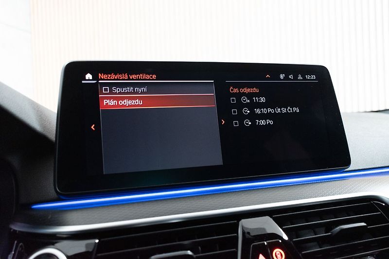 BMW Řada 5 520d xD ///M*ZÁRUKA*TAŽNÉ*ČR* - fotka 35 z 42