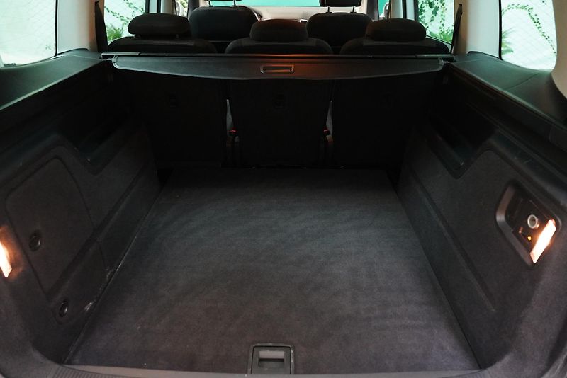 Volkswagen Sharan - fotka 28 z 28