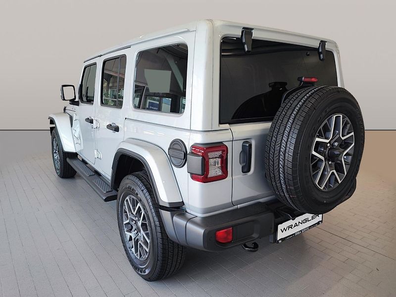 Jeep Wrangler (2024) Sahara 2.0 Turbo 4WD - fotka 3 z 11