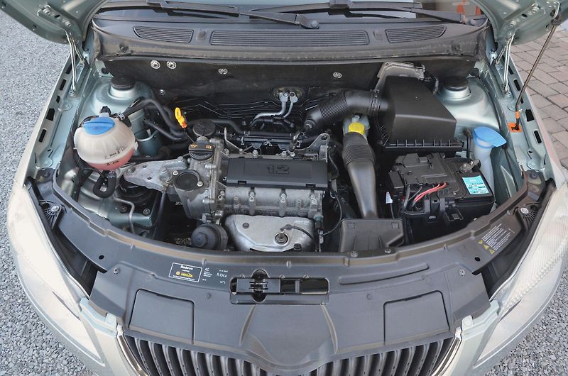 Škoda Fabia (2009) 1.2i 51kW AMBITION 118.400km - fotka 9 z 38