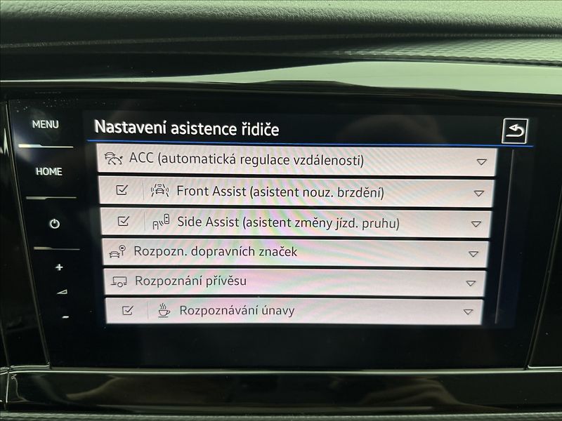 Volkswagen Multivan 2,0 4X4 DSG NZTOP HIGHLINE ČR - fotka 16 z 40