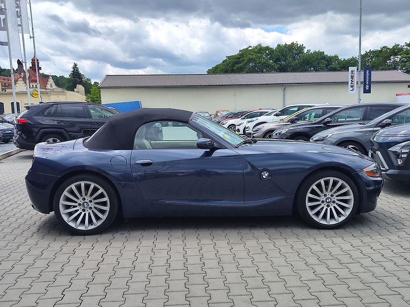 BMW Z4 2.2i/125kW Cabrio - fotka 7 z 32