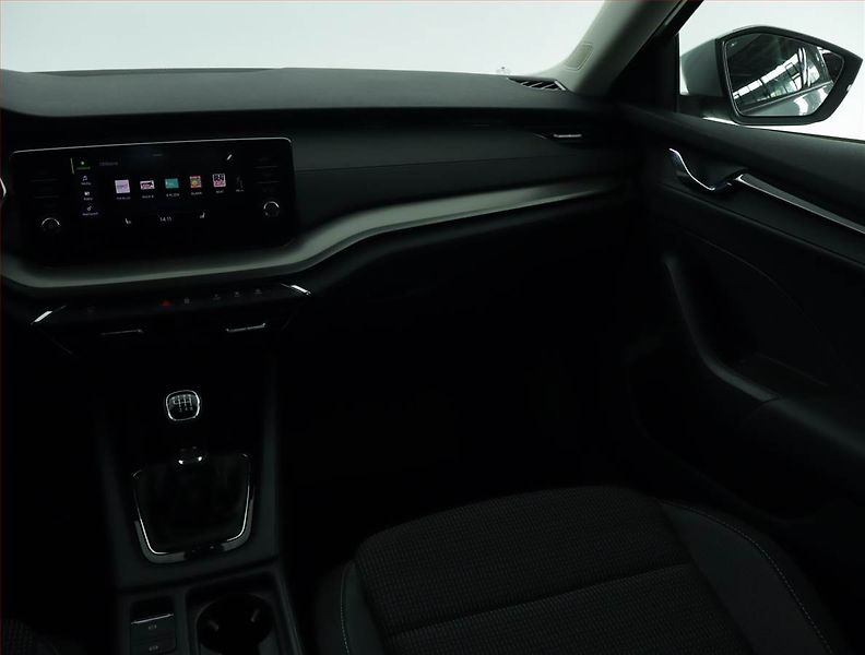Škoda Octavia (2022) Ambition 2.0 TDI, ČR,1.maj - fotka 7 z 14